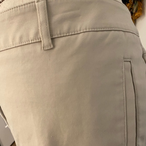 Chico’s “So Slimming” Crop khaki pants Chico’s 2.5 - Picture 3 of 8
